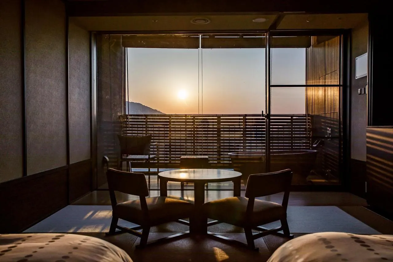 Hakone Kowakien Hotel 4*,